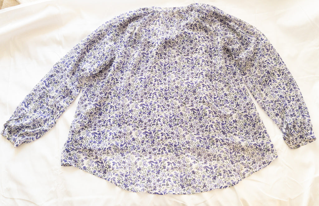 Blusa manga larga estampada talla S