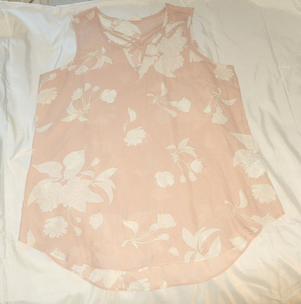 Polera sin mangas estampada marca Warehouse talla XL