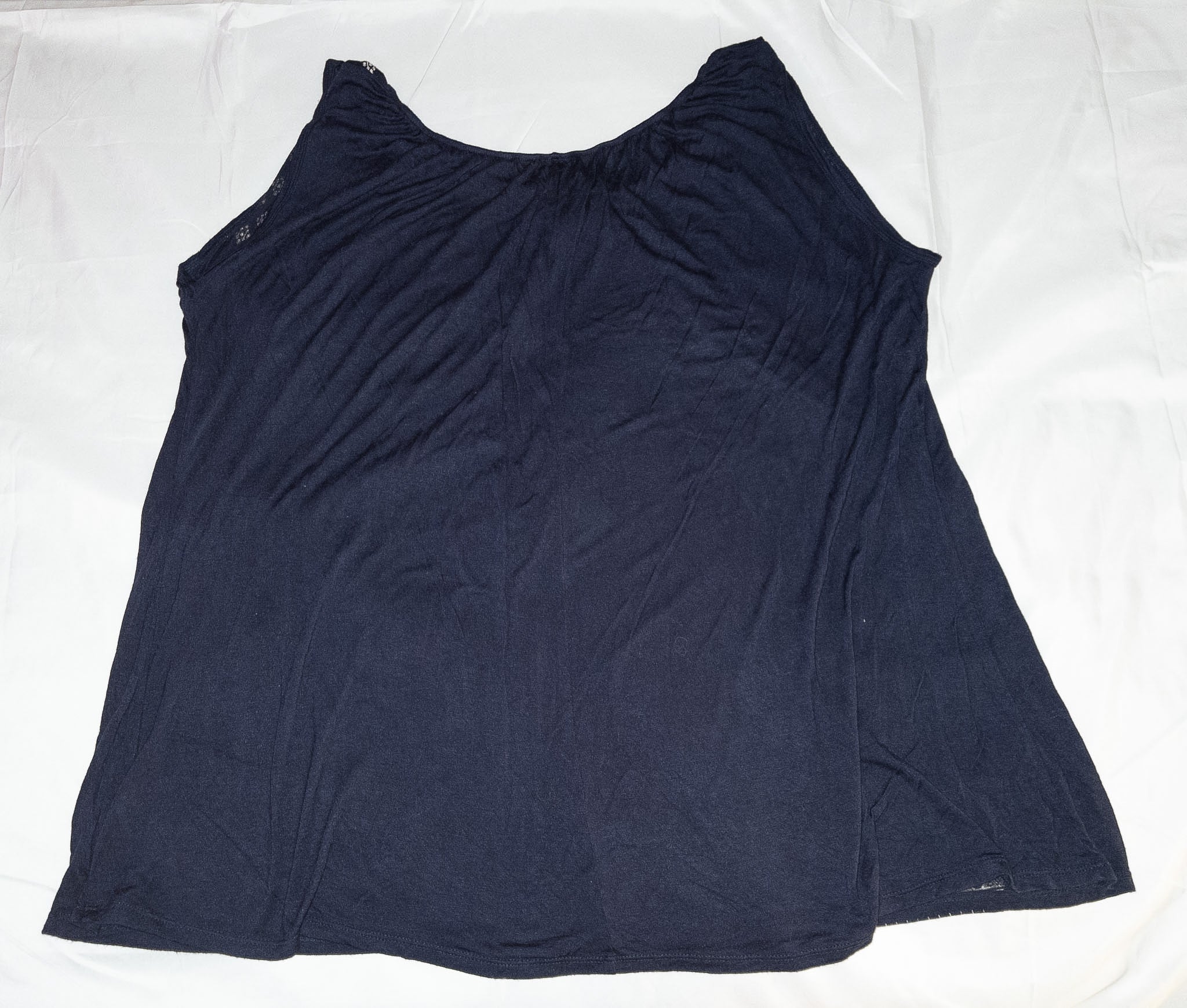 Polera sin mangas estampada marca Edista talla XXL