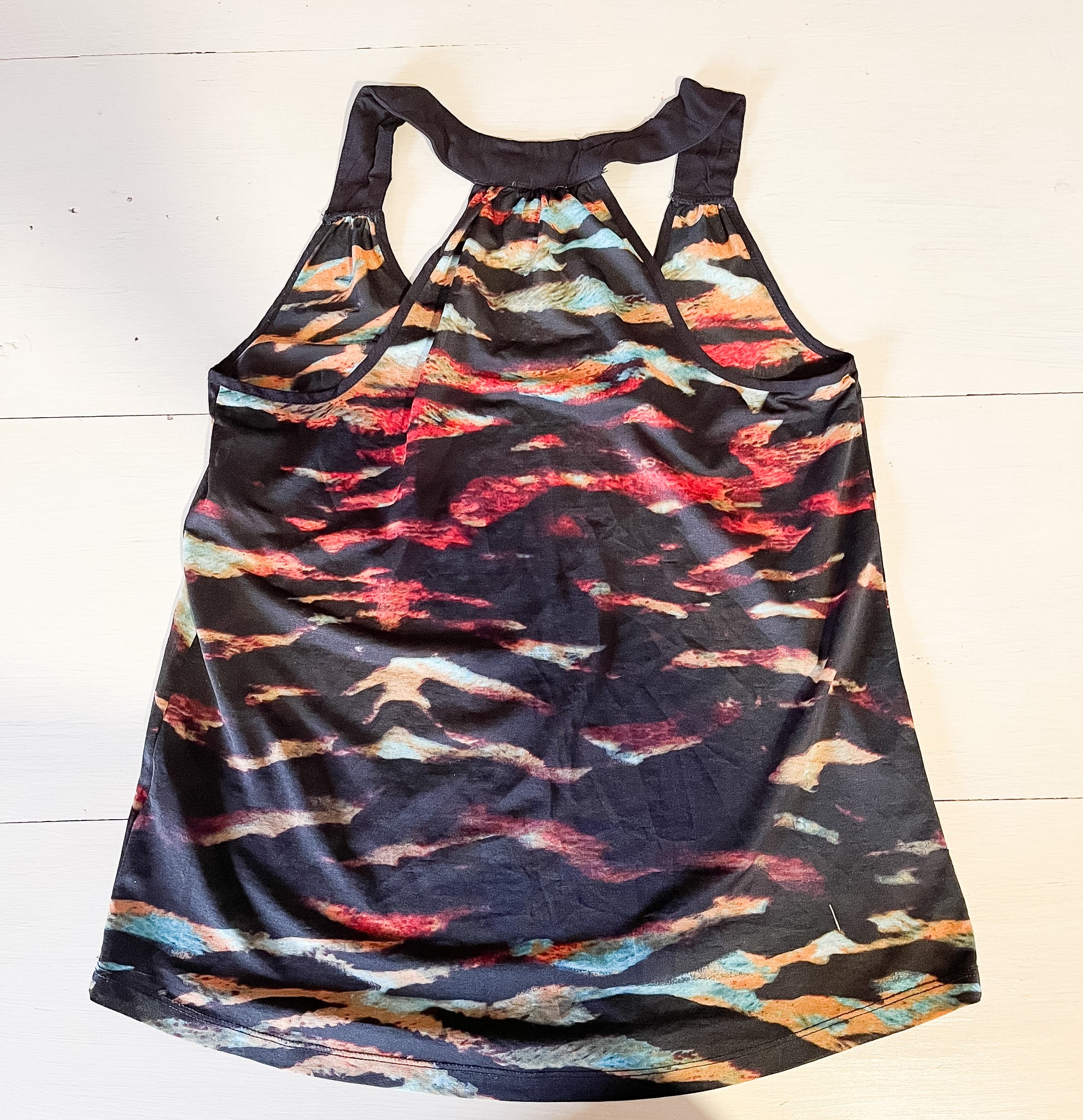 Polera estampada marca Dynamite talla S