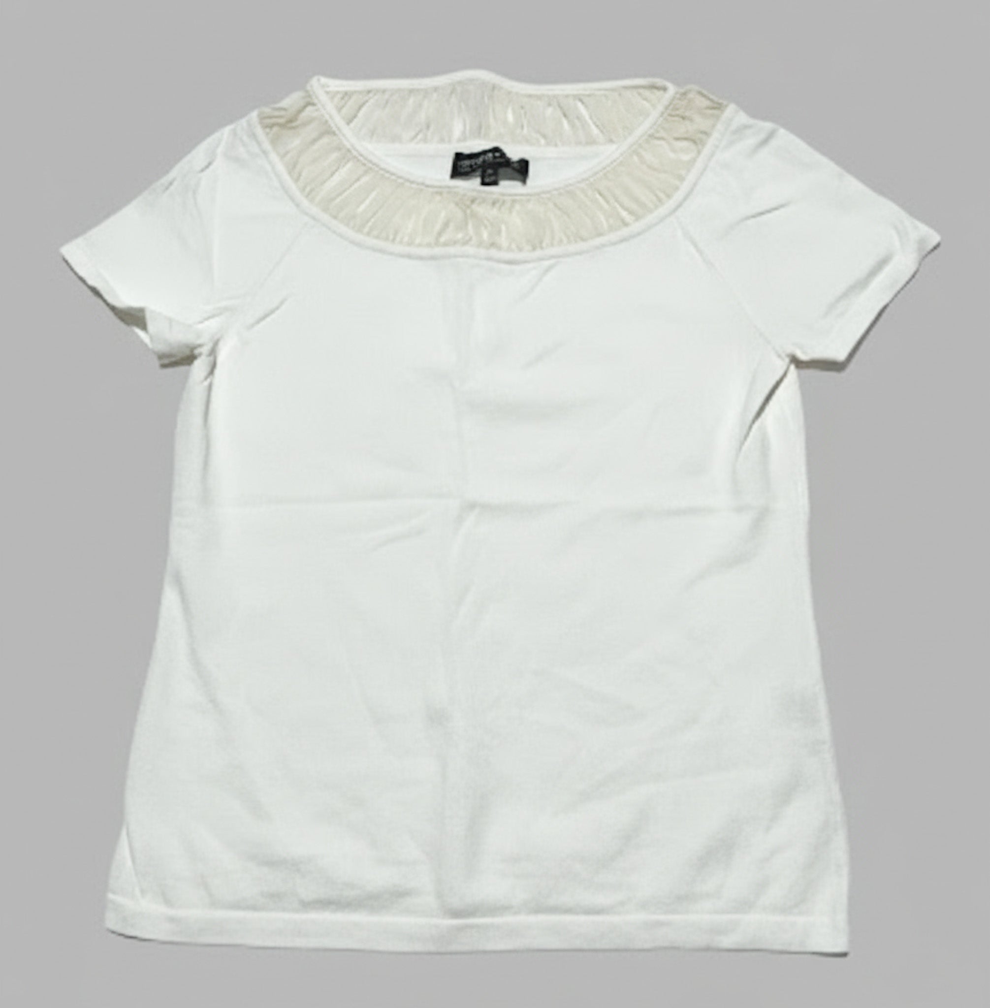 Polera blanca manga corta marca Jones New York talla S