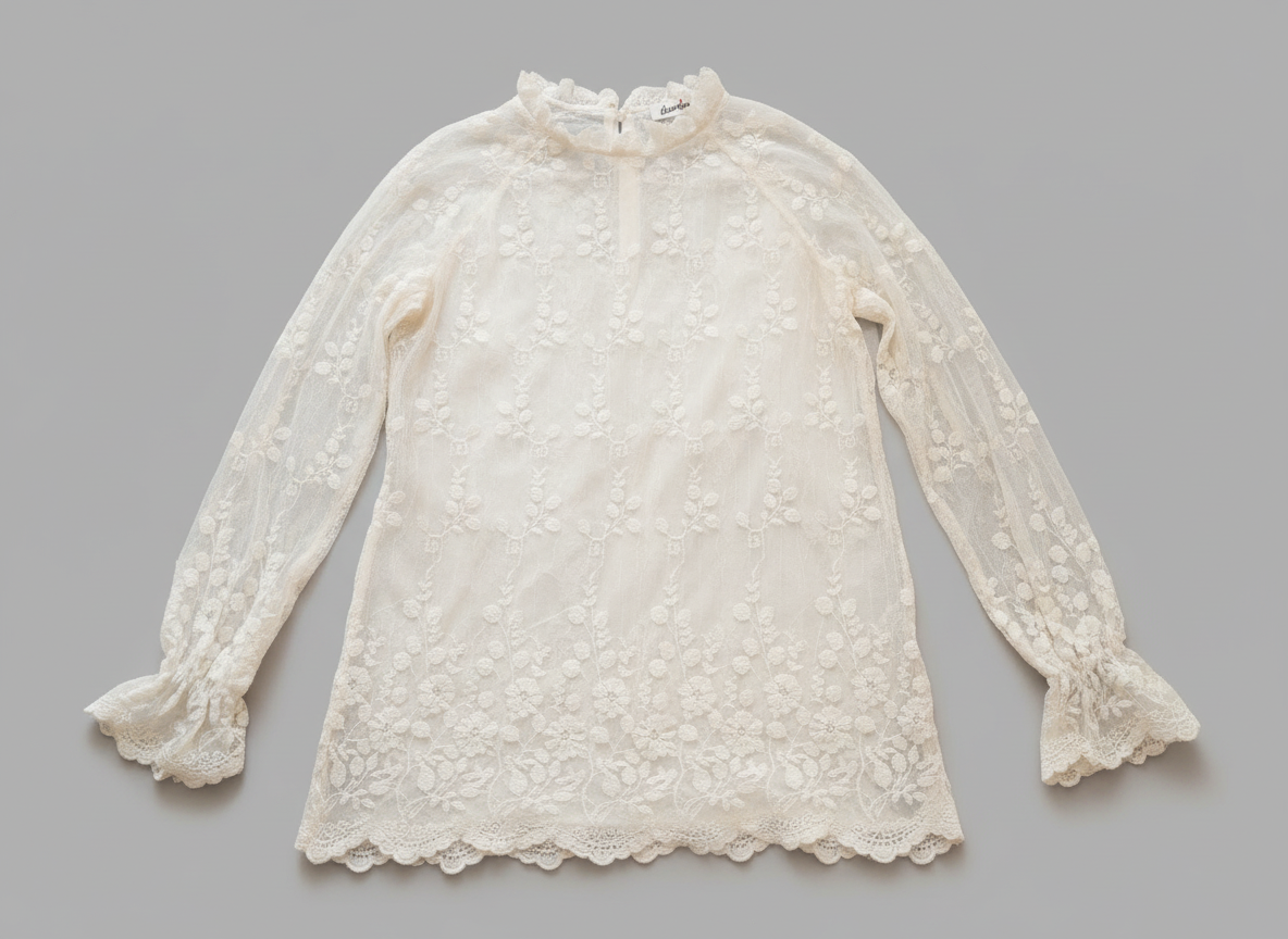 Blusa manga larga de encaje blanco marca Miaomiao talla S