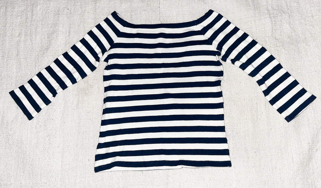 Suéter estampado a rayas marca  Vero moda talla M