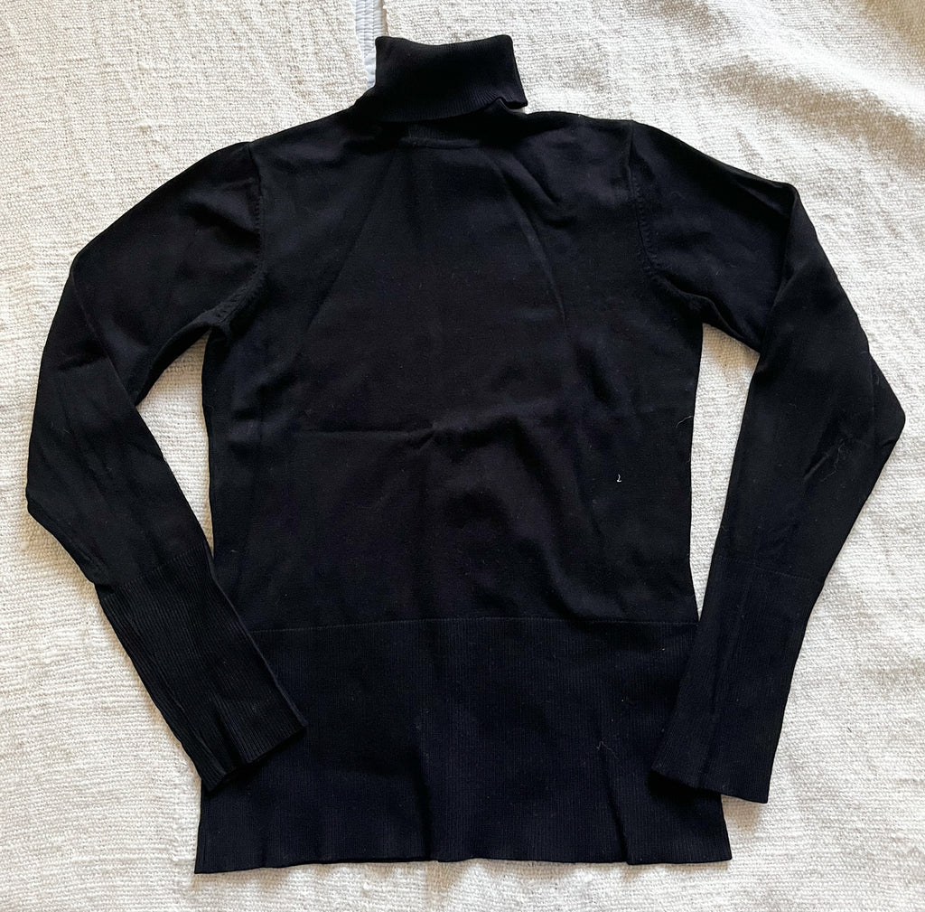 Suéter negro marca Soyaconcept talla S