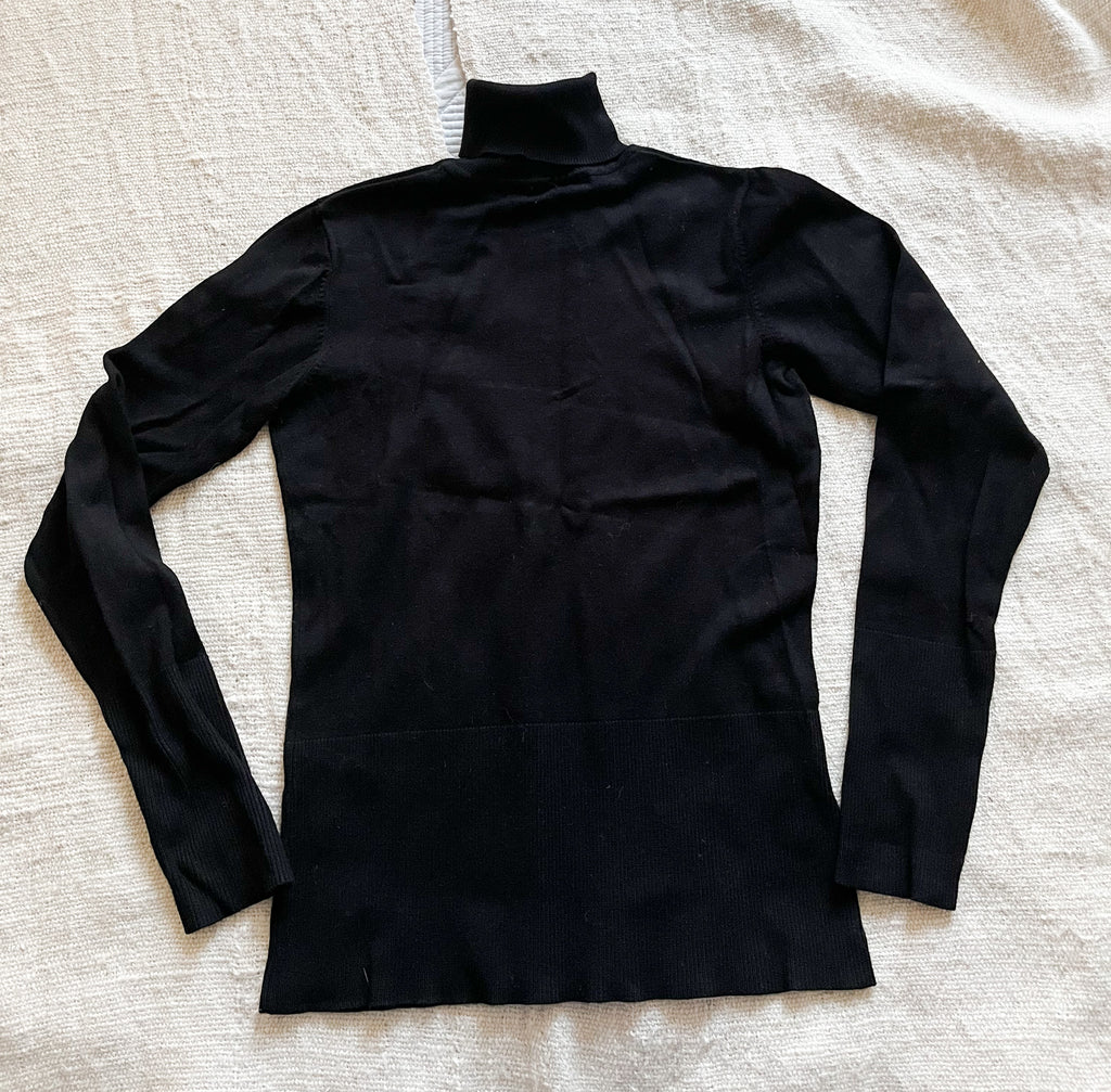 Suéter negro marca Soyaconcept talla S