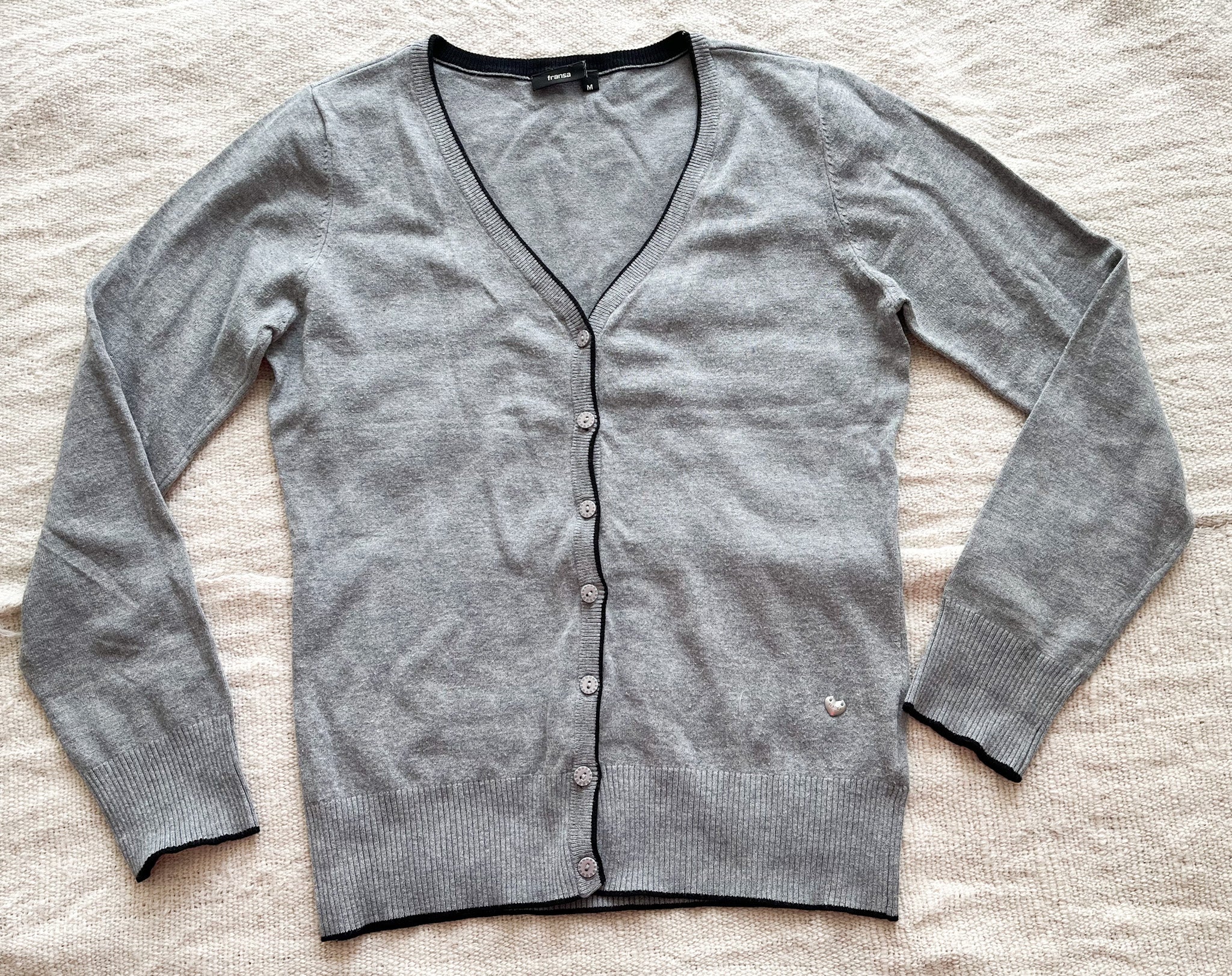 Suéter gris marca Fransa talla M