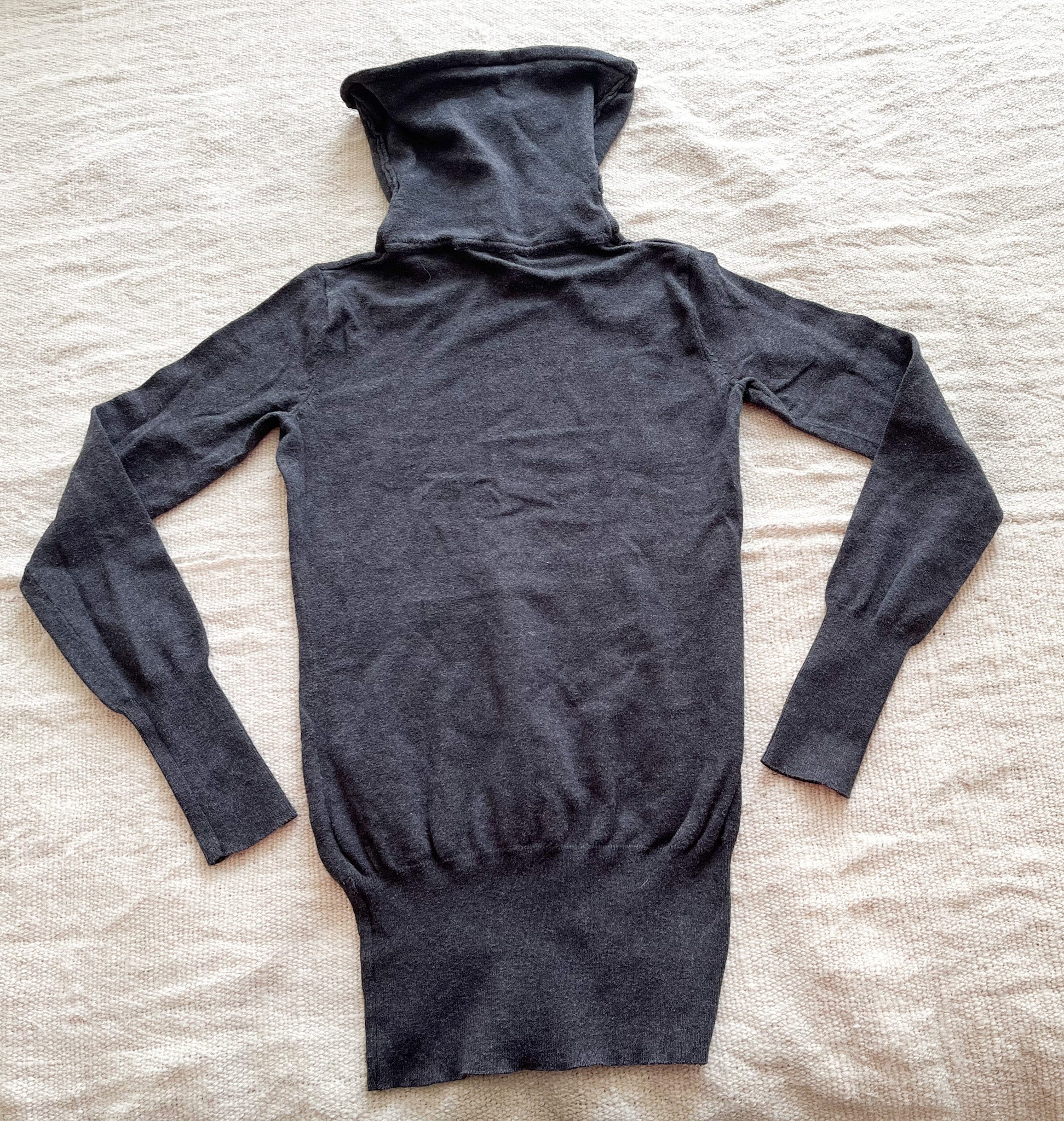 Suéter negro marca Clockhouse talla XS